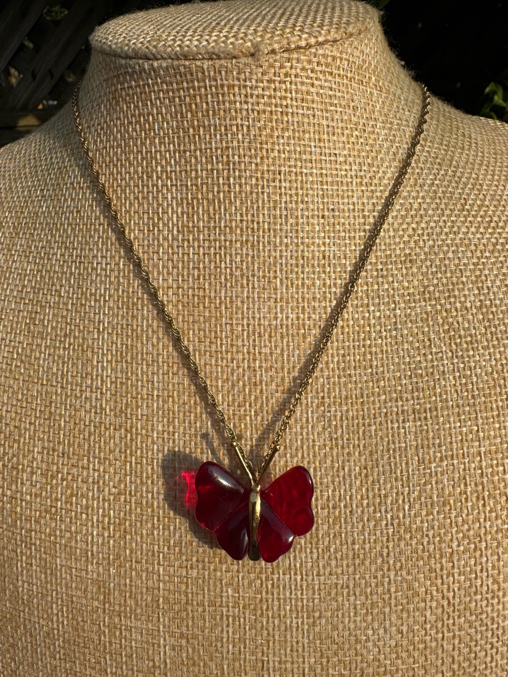 Avon NR 1970 Ruby Red Butterfly Pendant Necklace - Gold-Tone Rope Chain